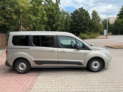 Ford Tourneo