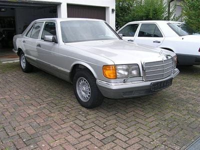 Gebraucht Mercedes S500 231 PS (169 kW) 1984 Silber Limousine