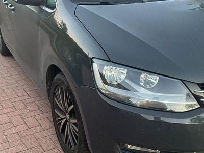 VW Sharan
