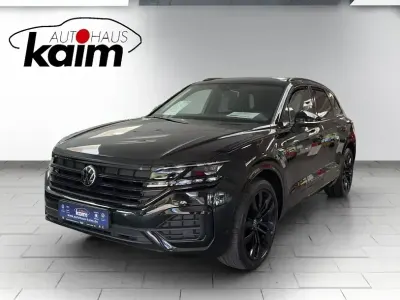 Gebraucht VW Touareg R-line 286 PS (210 kW) 2023 Grenadillschwarz metallic SUV