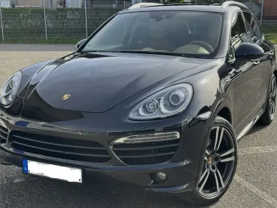 Second-hand Porsche Cayenne S 385 CP (283 kW) 2014 Negru SUV