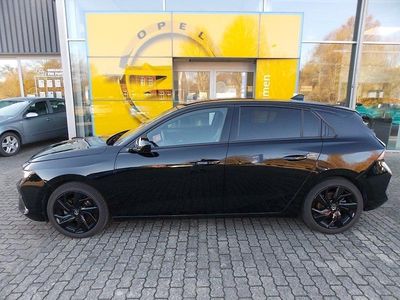 Diamant schwarz/karbon schwarz Gebraucht 2022 Opel Astra GS Line Limousine | 17.990 € (Teuer)