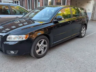 Second-hand Volvo V50 Business Edition 114 CP (83 kW) 2011 Negru Break