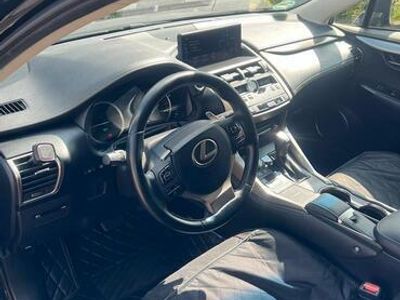 Lexus NX300h