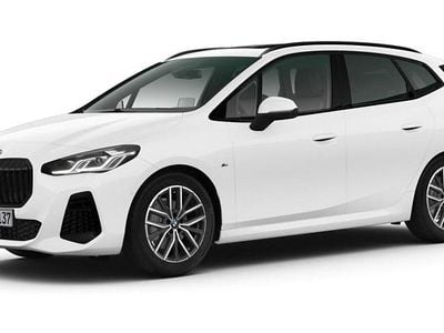 Weiß Gebraucht 2025 BMW 220 Active Tourer Comfort Edition Van / Kleinbus | 38.562 € (Fairer Preis)