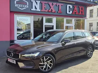 Używany Volvo V60 Inscription 341 KM (250 kW) 2020 Brązowy Kombi