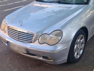 Mercedes C240