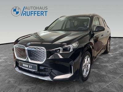Neu BMW iX1 xLine 230 kW (313 PS) 2025 Schwarz SUV