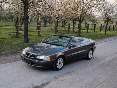 Second-hand Volvo C70 163 CP (119 kW) 2004 Gri Cabrio