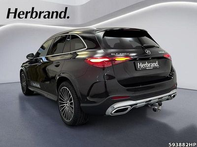 Gebraucht Mercedes GLC220 AMG 197 PS (144 kW) 2026 Metalliclack obsidianschwarz SUV