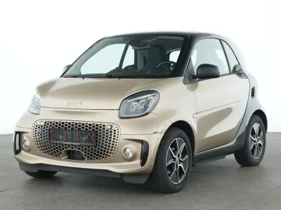 Gebraucht Smart ForTwo Electric Drive Passion Exclusive 60 kW (82 PS) 2024 Gold