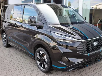 Ny Ford Tourneo Sport 170 HK (125 kW) 2026 Sort MPV