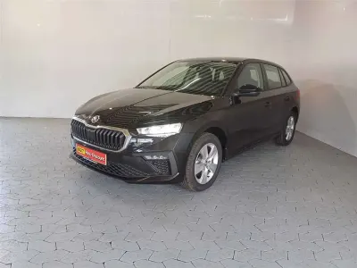 Neu Skoda Scala Selection 116 PS (85 kW) 2026 Black magic perleffekt Kleinwagen