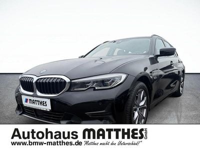 Second-hand BMW 330e Sport Line 184 CP (135 kW) 2022 Negru Break