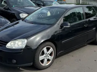 Gebraucht VW Golf VI 80 PS (58 kW) 2008 Schwarz Kleinwagen