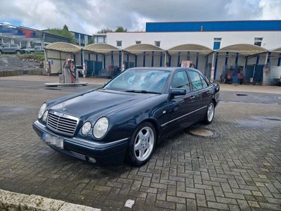 gebraucht Mercedes E240 w 210Avantgarde. TÜV bis 2025