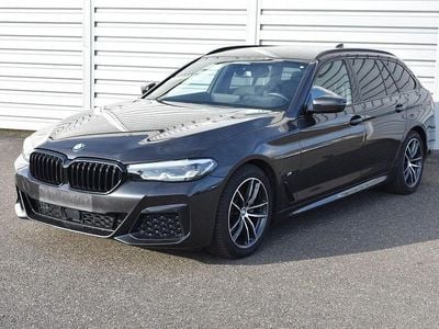 Gebraucht BMW 520 M Sport 190 PS (139 kW) 2023 Grau Kombi