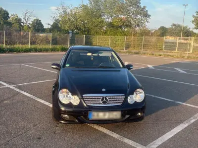 Gebraucht Mercedes CL200 163 PS (119 kW) 2006 Schwarz Coupé