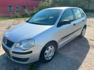 Gebraucht VW Polo 60 PS (44 kW) 2005 Silber Kleinwagen