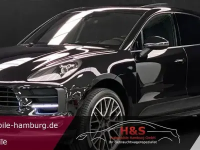 Gebraucht Porsche Macan Basis 245 PS (180 kW) 2020 Tiefschwarz SUV