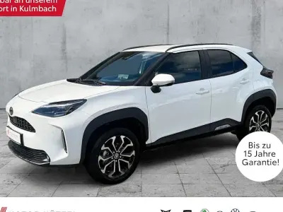 Neu Toyota Yaris Cross 130 PS (95 kW) 2026 Weiß SUV