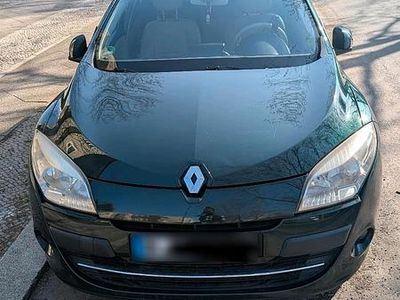 Second-hand Renault Mégane Coupé 2009 Verde Coupe