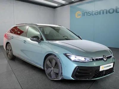 Używany VW Passat 193 KM (141 kW) 2025 Zielony Kombi