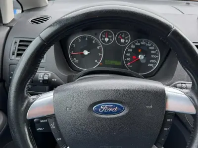 Gebraucht Ford Focus 120 PS (88 kW) 2004 Andere farben Kombi
