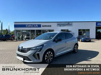 Gebraucht Renault Clio Techno 90 PS (66 kW) 2025 Rafalegrau Kleinwagen