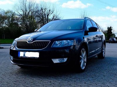 Gebraucht Skoda Octavia Joy 150 PS (110 kW) 2016 Schwarz Kleinwagen