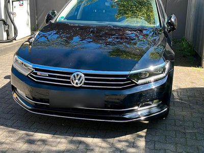 Used VW Passat 239 HP (175 kW) 2016 Black Estate