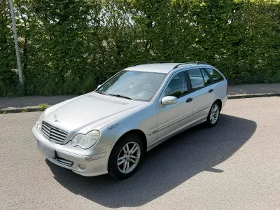 Usata Mercedes C180 143 CV (105 kW) 2005 Argento Station wagon