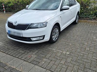Second-hand Skoda Rapid 105 CP (77 kW) 2013 Alb Hatchback
