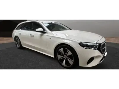 Używany Mercedes E300 Avantgarde 313 KM (230 kW) 2025 Biały Kombi