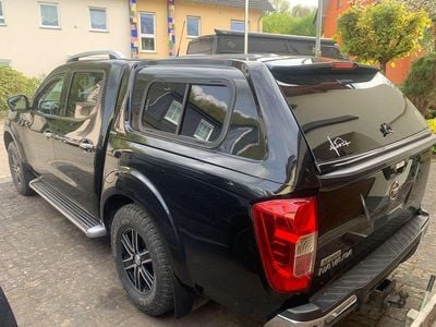 Gebraucht Nissan Navara Tekna 190 PS (139 kW) 2017 Schwarz Pickup