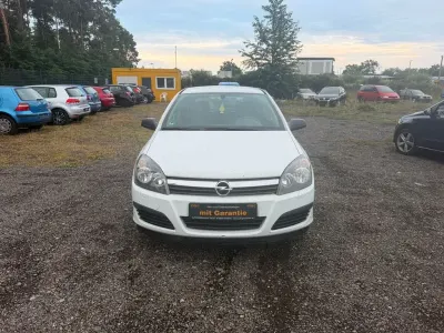 Gebraucht Opel Astra Basis 125 PS (91 kW) 2005 Weiß Limousine
