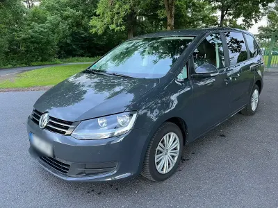 Gebraucht VW Sharan Trendline 116 PS (85 kW) 2016 Grau Van / Kleinbus