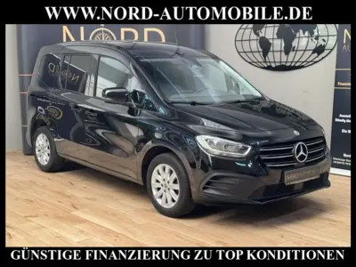 Gebraucht Mercedes T180 116 PS (85 kW) 2023 Schwarz Van / Kleinbus
