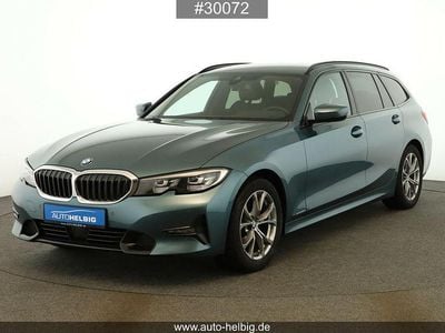 Gebraucht BMW 318 Sport Line 156 PS (114 kW) 2021 Blue ridge mountain metallic Kombi