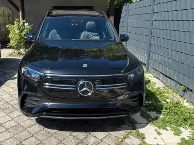 Gebraucht Mercedes EQB300 167 kW (228 PS) 2022 Schwarz SUV
