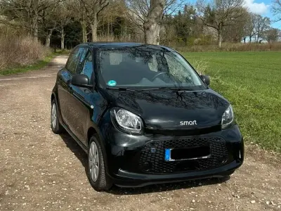 Usata Smart ForFour Electric Drive Pro 60 kW (82 CV) 2021 Nero Utilitaria