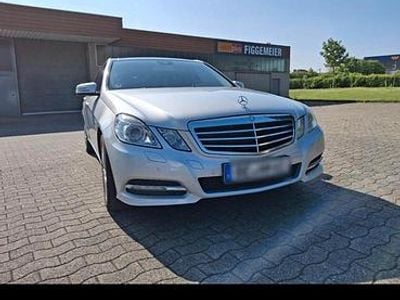 Mercedes E300