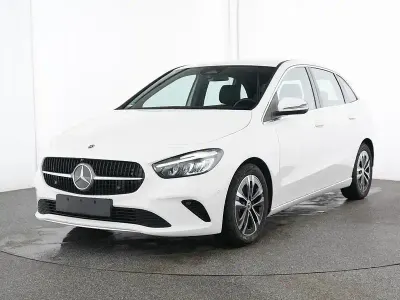 Gebraucht Mercedes B180 Advanced 136 PS (100 kW) 2025 Unilack polarweiß Kleinwagen