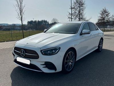 Gebraucht Mercedes E300 AMG 211 PS (155 kW) 2020 Weiß Limousine