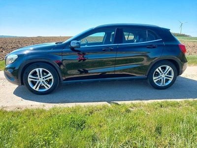 Usata Mercedes GLA200 Urban 156 CV (114 kW) 2014 Nero SUV