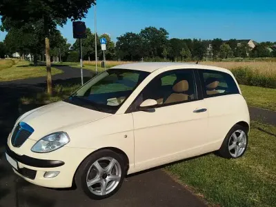 Gebraucht Lancia Ypsilon 95 PS (69 kW) 2004 Beige Kleinwagen