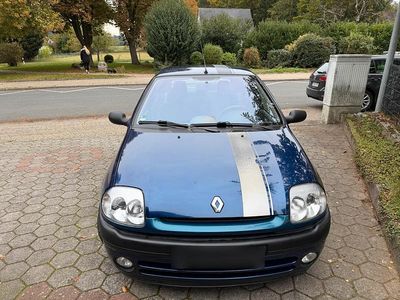 Gebraucht Renault Clio II 75 PS (55 kW) 2001 Blau Kleinwagen