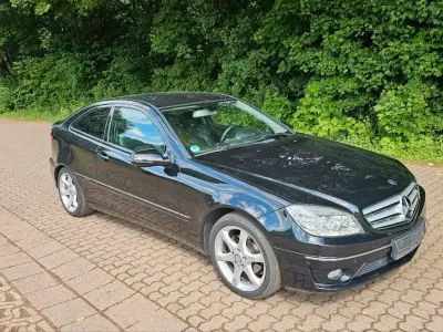 Używany Mercedes CLC200 122 KM (89 kW) 2010 Czarny Hatchback