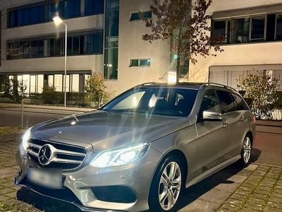 Gebraucht Mercedes E350 258 PS (189 kW) 2014 Grau Kombi