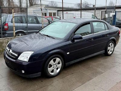 Gebraucht Opel Vectra Elegance 122 PS (89 kW) 2004 Saturnblau/blue Limousine